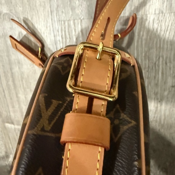*Lightly Used* Authentic!! Excellent Condition!! Louis Vuitton Monogram Bag - Picture 7 of 13